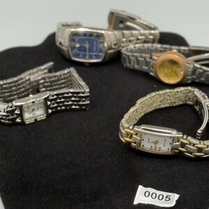 Women’s Vintage Silver and Gold Watch Collection
Price for ALL 4 Watches!! 0005